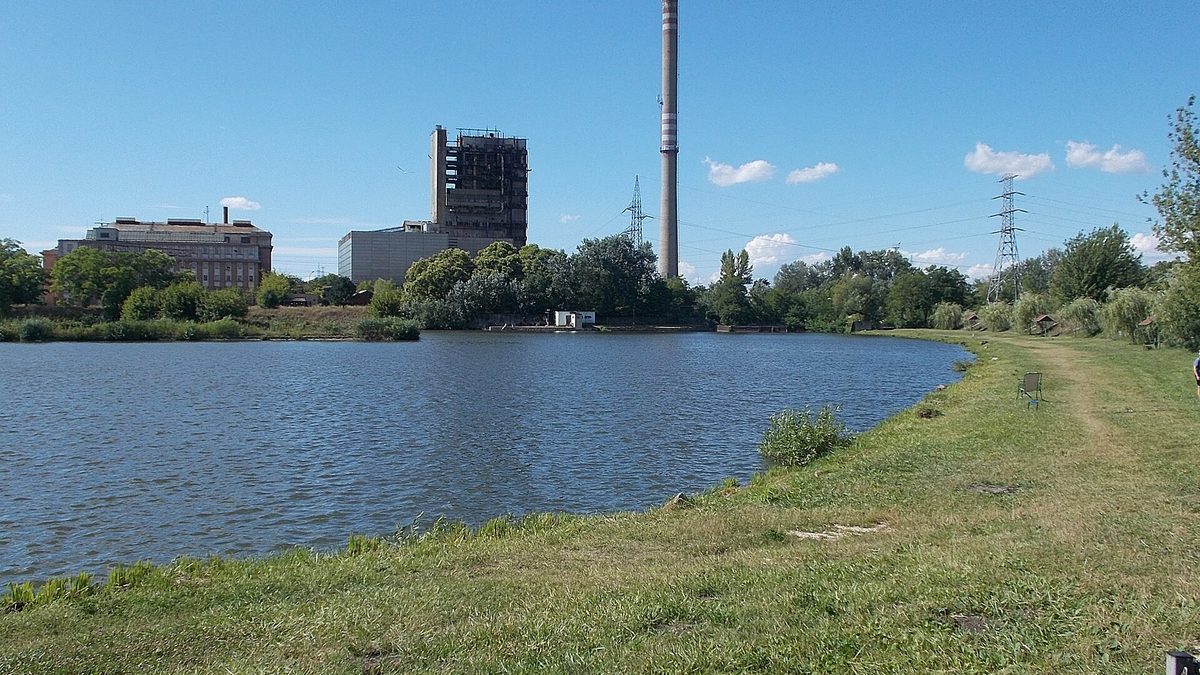 Оборотное водоснабжение АЭС: пруды-охладители, градирни и их влияние